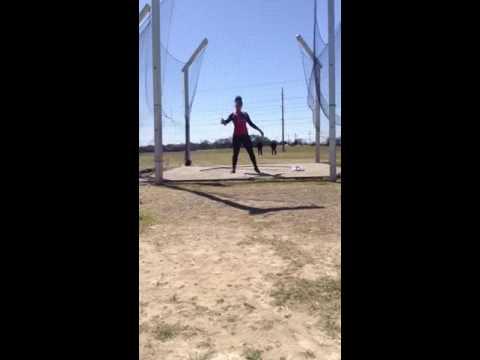 Video of Hayden Holloway 2016 Desoto Nike Invitational Varsity Girls Discus