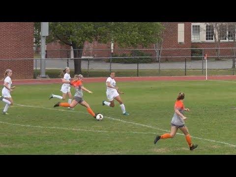 Video of Zenia Nava #12 (striker) defending