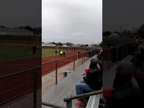 Video of Elysia Running Third leg of 4x100 for Ozen Varsity