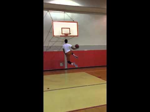 Video of Tre' dunking between the legs