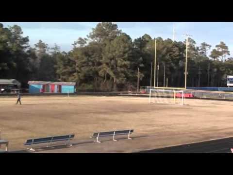 Video of 400m (red, lane 1) 2013