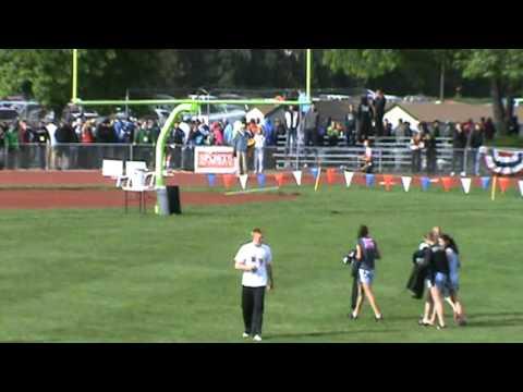 Video of Brittany Anchor of 4x400 State Championship 3A - Red/Black with White Short Sleeves