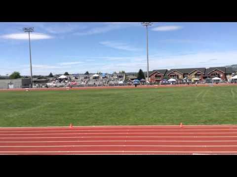 Video of Jaena comes from way behind anchoring 4x100r